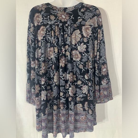 Lucky Brand long sleeve Floral Black Women's Top Size 3X - Picture 5 of 10